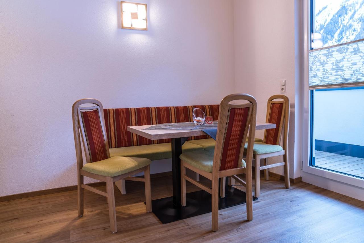 Gaestehaus Runhof Längenfeld Værelse billede
